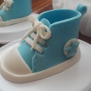 Meet your Posher, Genoveva